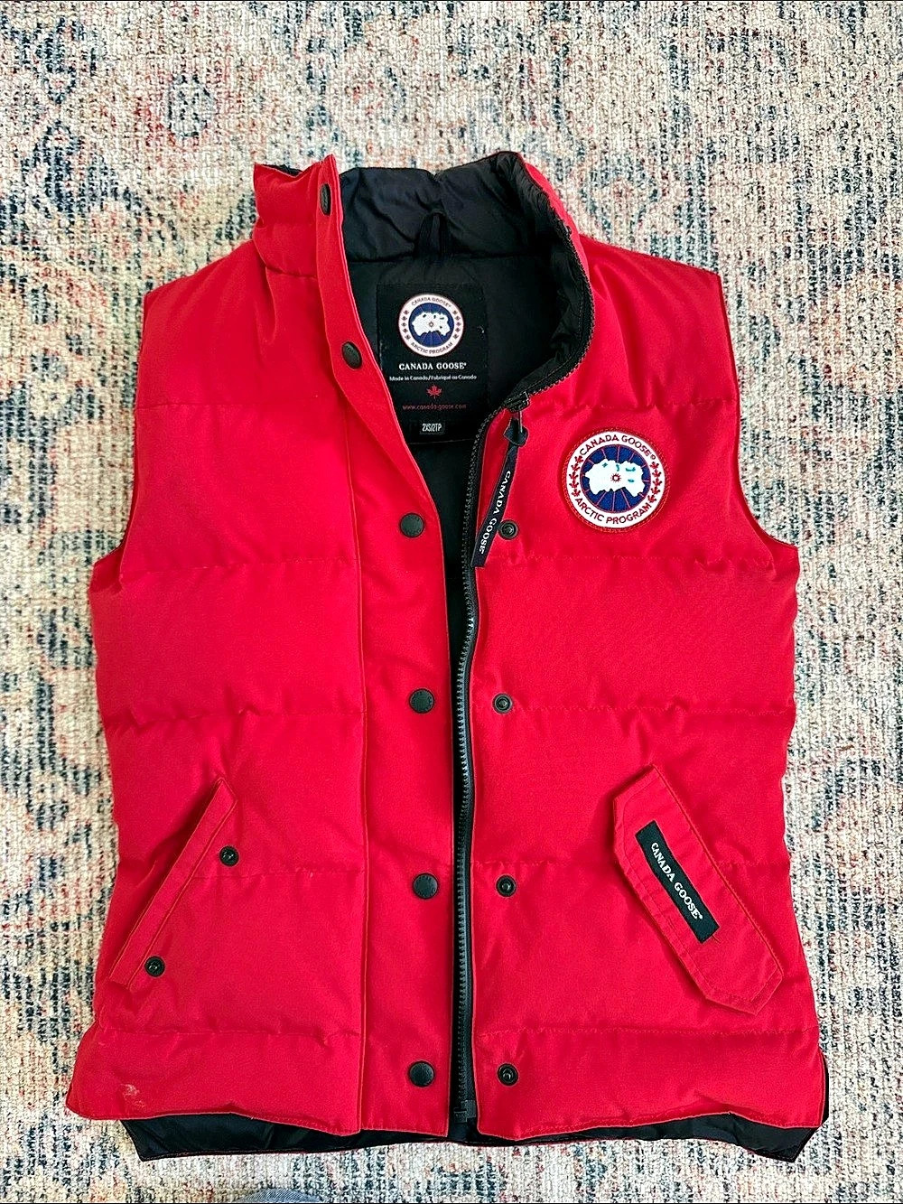 Canada Goose Duck Down Red Puffer Vest Size 2XS NWOT